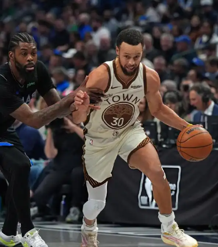 开云体育app官网-大爆冷！勇士遭逆转，格林一级恶意，库里空砍38+4，库明加再受伤